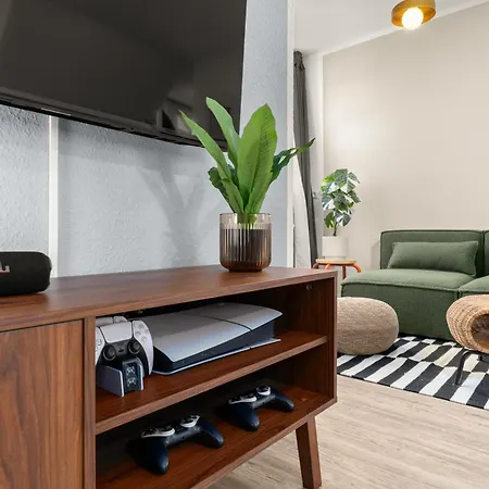 Luno - Super Zentral, Flexbetten, 2x Garage, Ps5 Apartment